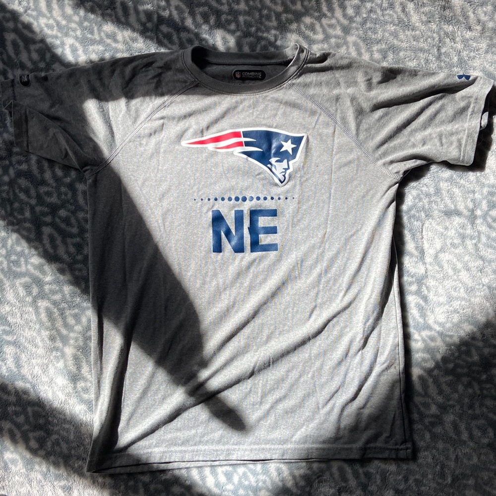 Under Armour Patriots Shirt Youth Lrg